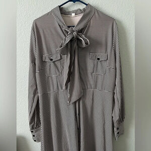 Black & White Dress long sleeved